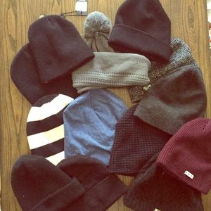 Pack of 13 beanies for men or women multiple brand
